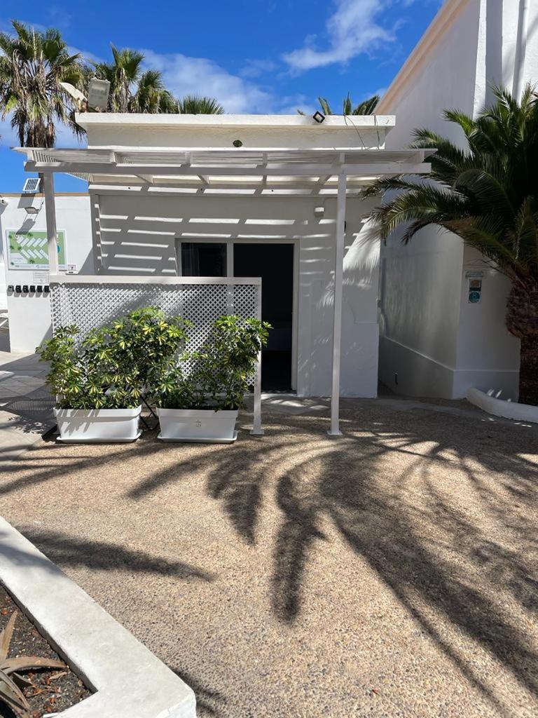קורלחו Apartamentos Punta Elena Beach מראה חיצוני תמונה
