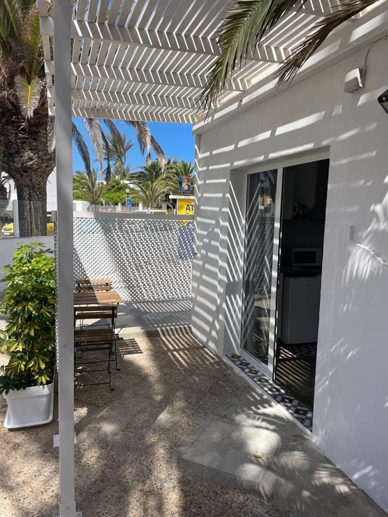 קורלחו Apartamentos Punta Elena Beach מראה חיצוני תמונה